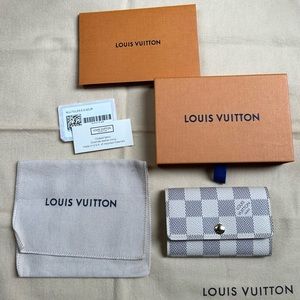 NWT Louis Vuitton 6 Key Holder Damier Azur